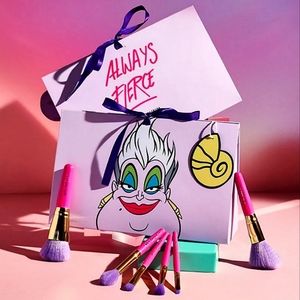 "Ursula" 6 Piece Brush Set